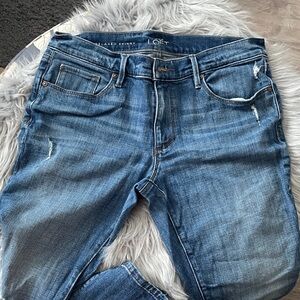 LOFT Women's Distressed Relaxed Skinny Jeans